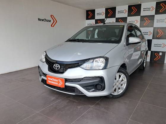 TOYOTA ETIOS 1.5 X PLUS SEDAN 16V FLEX 4P MANUAL